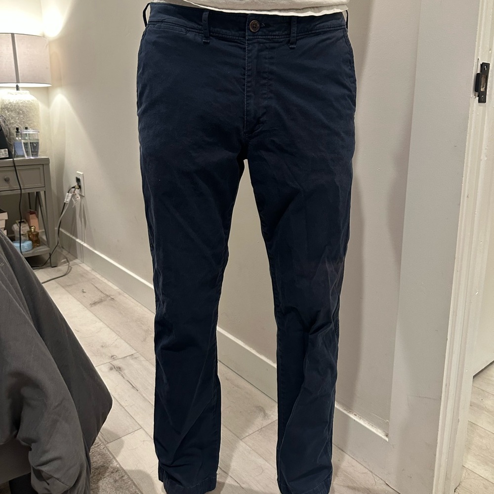 Abercrombie & Fitch Men's Dark Blue Chinos